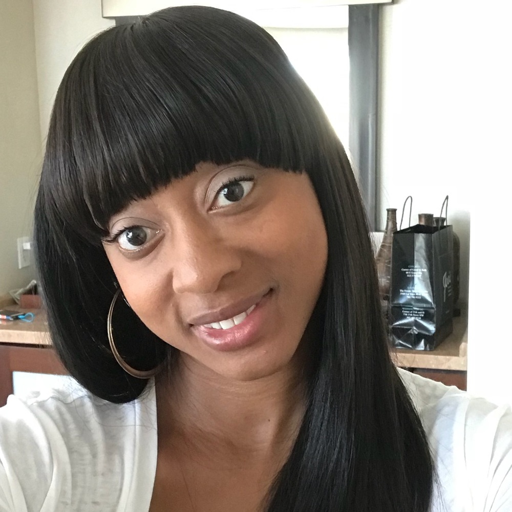 Meet your Posher, Dee